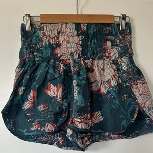 Free People Movement Women's Shorts - Teal and Coral size M with inner liner